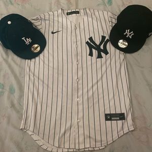 Ny, LA hats and NY jersey